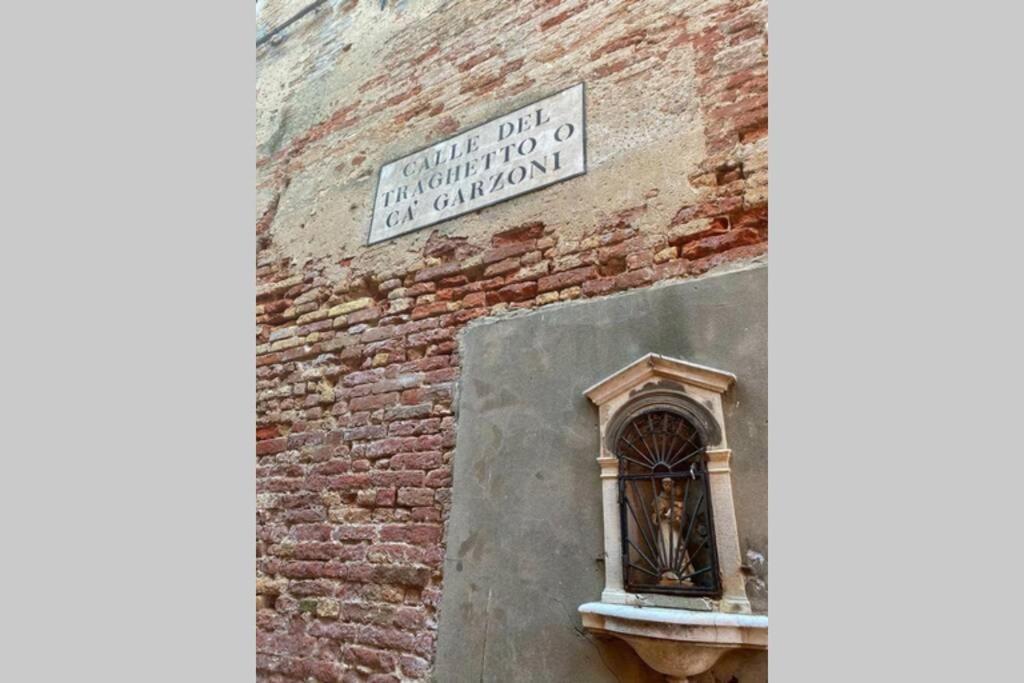 The Glamour Of San Marco Apartment Veneţia Exterior foto